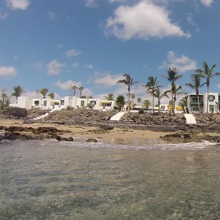 Velazquez Puerto del Carmen (Lanzarote)