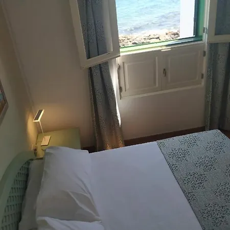 Velázquez 2* Puerto del Carmen (Lanzarote)