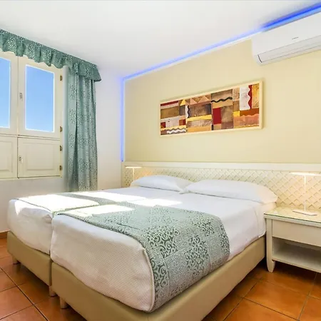 Prázdninový areál Velázquez Puerto del Carmen (Lanzarote)